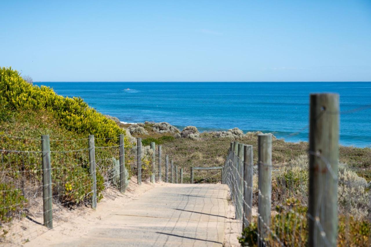 The Breakers I Private Properties Mandurah Exterior photo